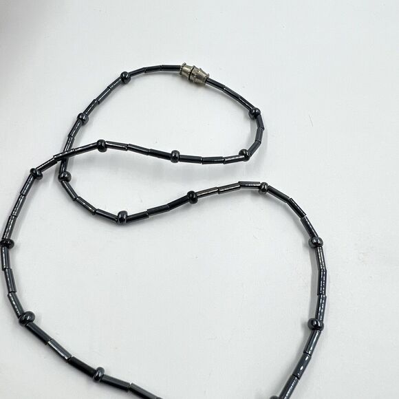 Art Glass Heart Pendant Black Beaded Necklace 16” Barrel Clasp Gothic Romance - Picture 6 of 6